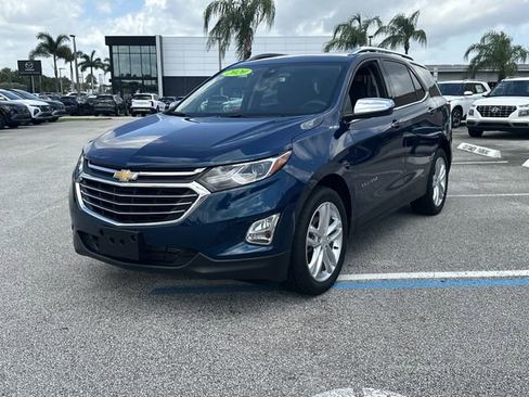 Used 2020 Chevrolet Equinox Premier AWD/4WD image 2
