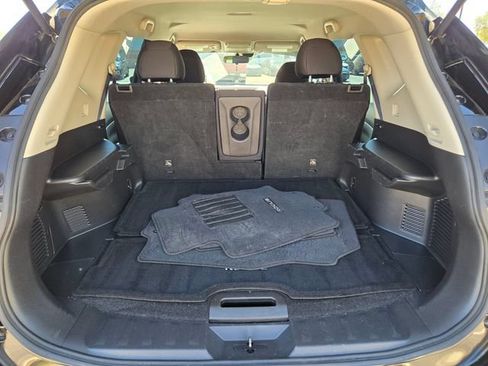 Used 2019 Nissan Rogue S FWD image 20