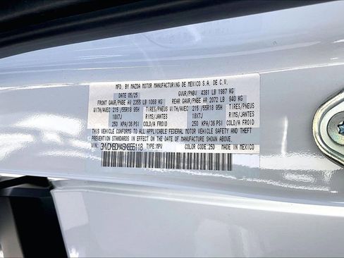 Used 2025 MAZDA CX-30 AWD 2.5 S w/ Premium Package image 17