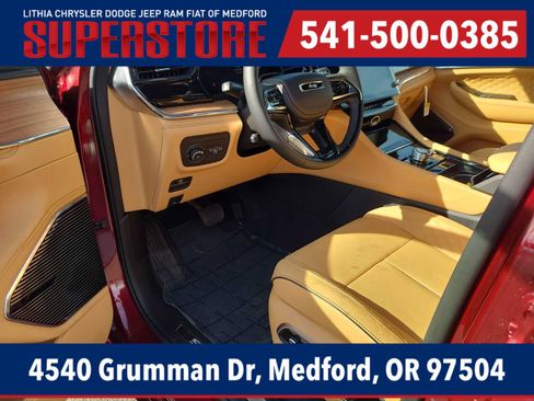 New 2026 Jeep Grand Cherokee Summit w/ Obsidian Package AWD/4WD image 10