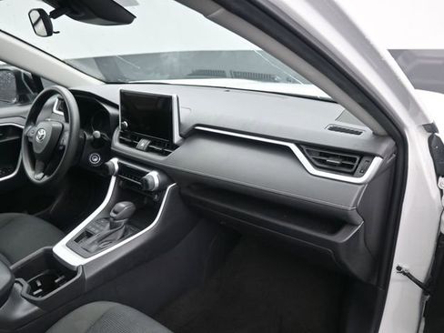 Used 2024 Toyota RAV4 LE image 9