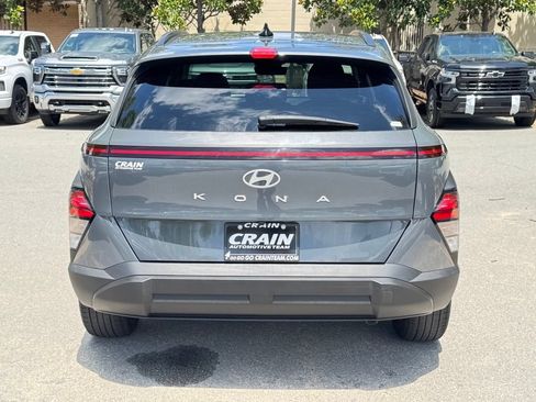 Used 2025 Hyundai Kona SEL FWD image 6