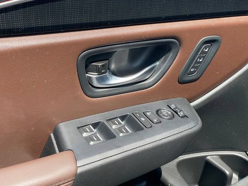 Used 2024 Honda Pilot Elite image 15