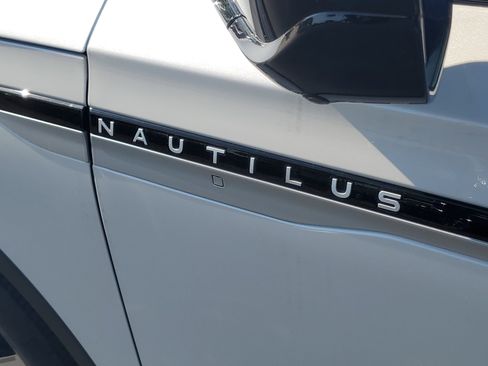 New 2026 Lincoln Nautilus Premier w/ Equipment Group 102A AWD/4WD image 7