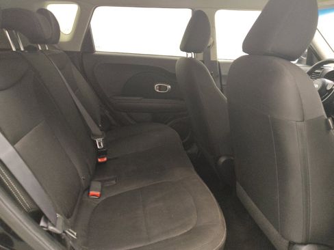 Used 2015 Kia Soul FWD image 19