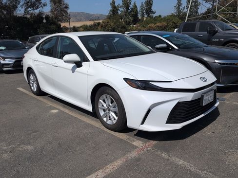 Certified 2025 Toyota Camry LE FWD image 3