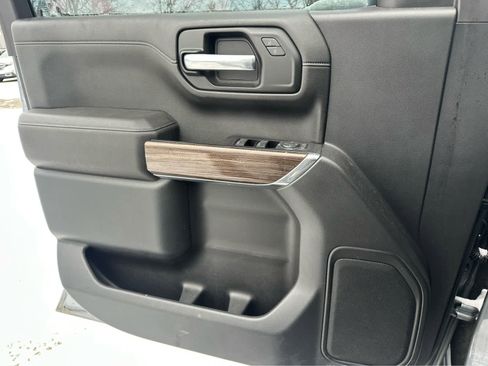 Used 2019 Chevrolet Silverado 1500 LT Trail Boss w/ Convenience Package image 19