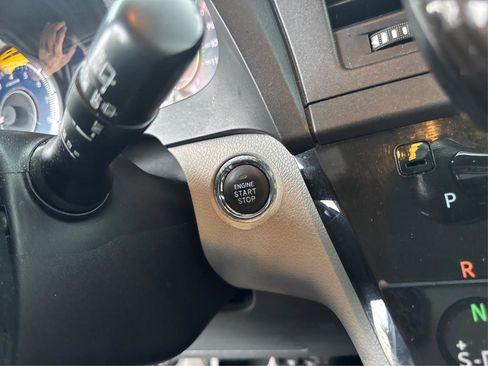 Used 2019 Toyota Sienna XLE FWD image 22