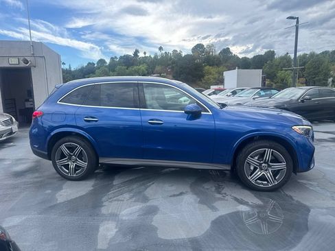 Used 2023 Mercedes-Benz GLC 300 image 4