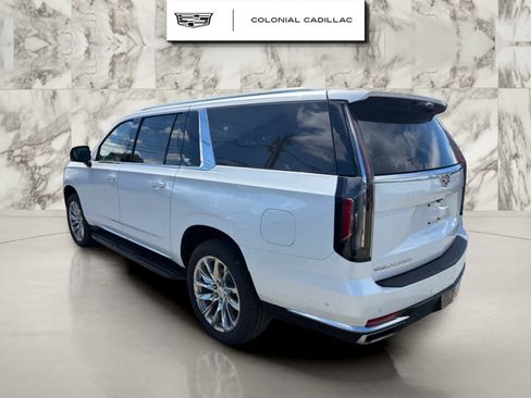 Certified 2023 Cadillac Escalade ESV Premium Luxury w/ LPO, Radiant Package AWD/4WD image 5