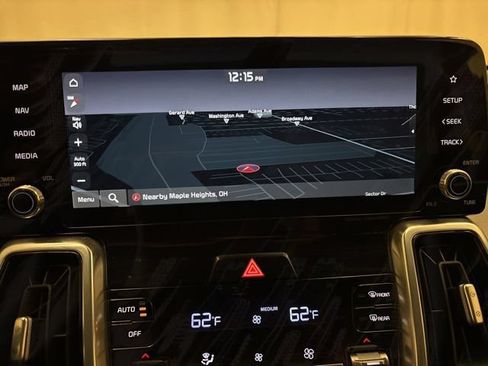 Certified 2023 Kia Sorento SX FWD image 16