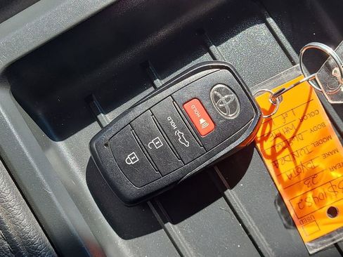 Used 2023 Toyota Tundra Limited image 36