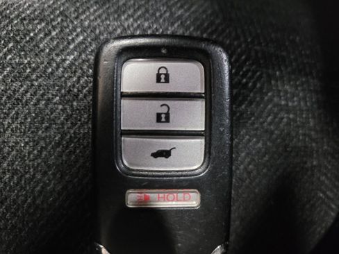 Used 2018 Honda Pilot LX image 32