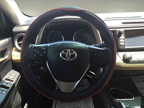 Used 2016 Toyota RAV4 XLE AWD/4WD image 11
