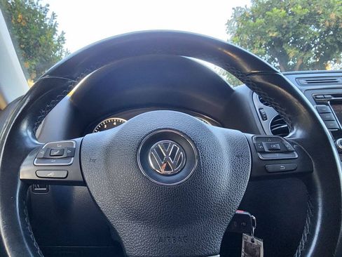 Used 2015 Volkswagen Tiguan S FWD image 20