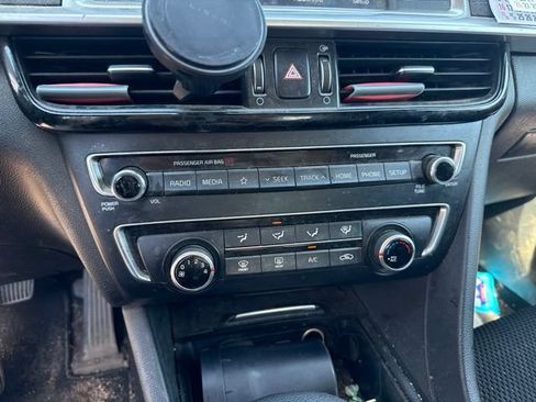 Used 2019 Kia Optima LX FWD image 12
