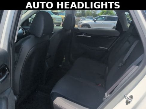 Used 2021 Kia Seltos S AWD/4WD image 7