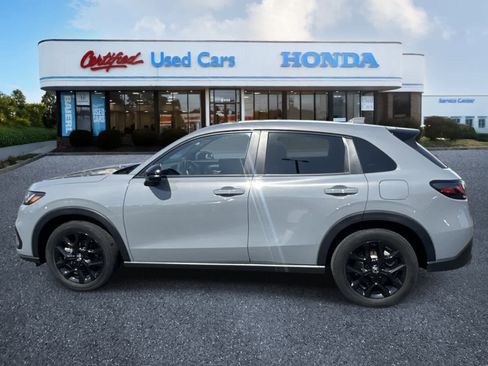 Used 2024 Honda HR-V Sport image 2