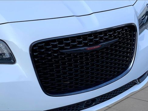 Used 2023 Chrysler 300 S w/ Comfort Group RWD image 29
