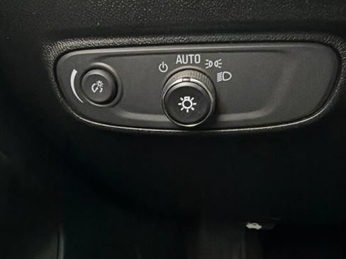 Used 2018 Chevrolet Equinox LT AWD/4WD image 14