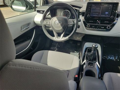 Used 2022 Toyota Corolla SE image 8