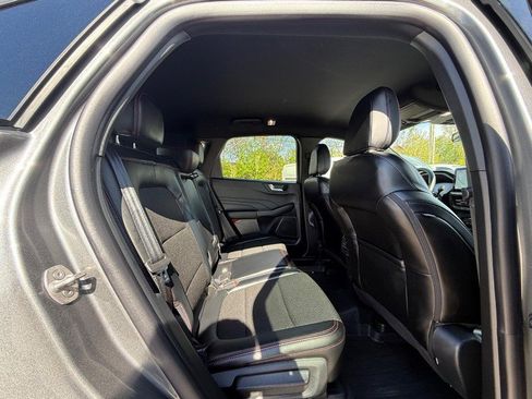 Certified 2026 Ford Escape ST-Line w/ Tech Pack #1 AWD/4WD image 15
