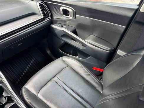 Used 2025 Kia Sorento S w/ Panoramic Sunroof Package FWD image 15