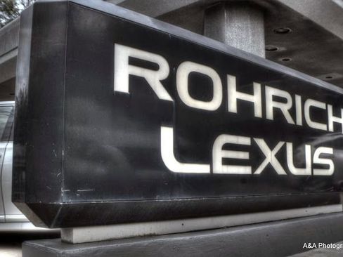 New 2024 Lexus RX 450h AWD w/ Convenience Package image 2