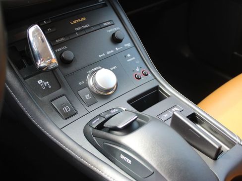 Used 2013 Lexus CT 200h w/ Premium Pkg w/Navigation image 22