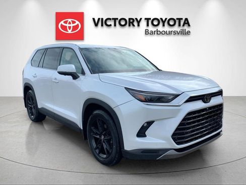 Used 2024 Toyota Grand Highlander Platinum image 5