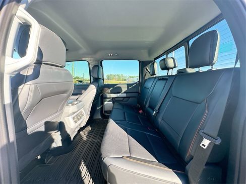 Used 2025 Ford F350 Lariat w/ Lariat Ultimate Package image 17