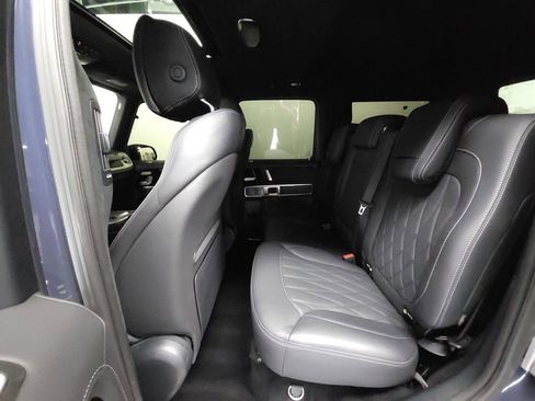 Used 2025 Mercedes-Benz G 550 image 30