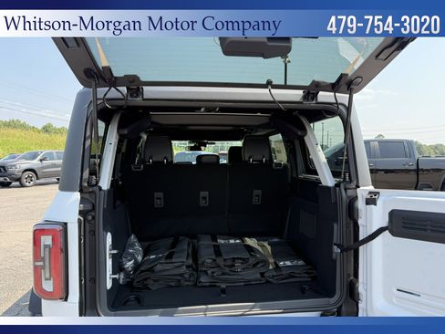 New 2025 Ford Bronco Badlands image 8