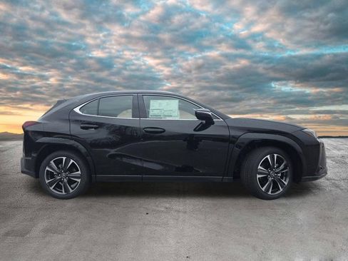 New 2025 Lexus UX 300h AWD image 4