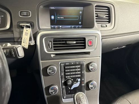 Used 2015 Volvo S60 T5 Premier image 22