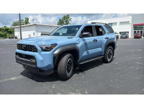 New 2026 Toyota 4Runner TRD Off-Road Premium AWD/4WD image 3