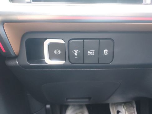 Used 2025 Hyundai Santa Fe Limited FWD image 22