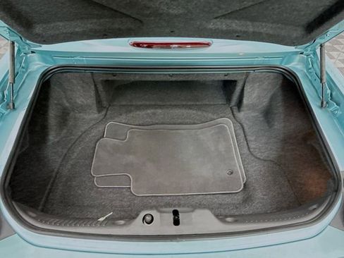 Used 2002 Ford Thunderbird image 21