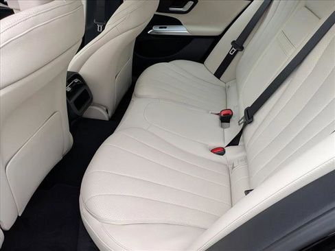 New 2026 Mercedes-Benz E 350 4MATIC Sedan image 14