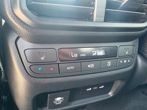 Certified 2024 Honda Passport Black Edition image 31