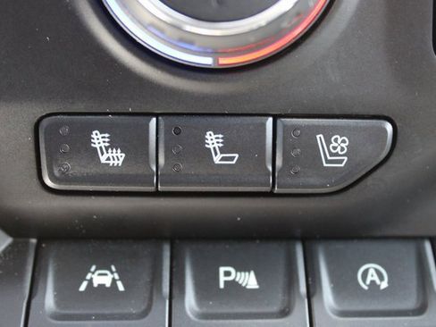 Used 2021 Chevrolet Silverado 1500 LTZ w/ Technology Package image 22