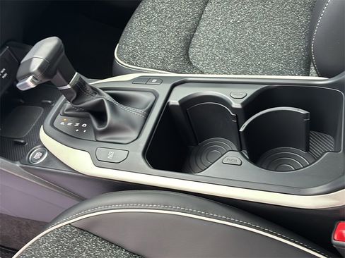 New 2025 Kia K4 GT-Line image 24