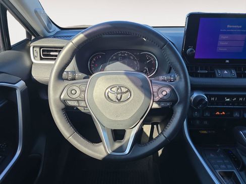 Used 2023 Toyota RAV4 XLE Premium image 11