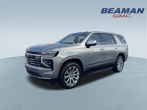 Used 2025 Chevrolet Tahoe Premier image 3