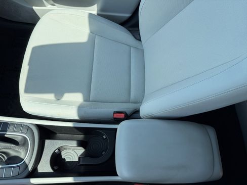 Used 2024 Hyundai Kona SEL FWD image 14