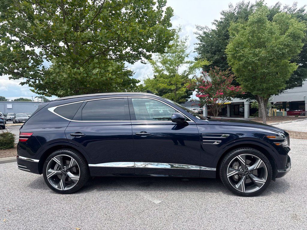 Used 2025 Genesis GV80 3.5T Prestige AWD/4WD image 11