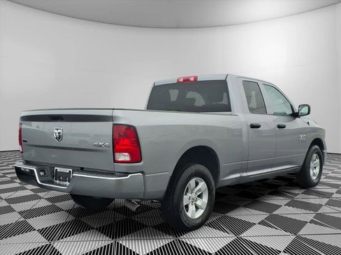 Used 2024 RAM 1500 Classic SLT image 7