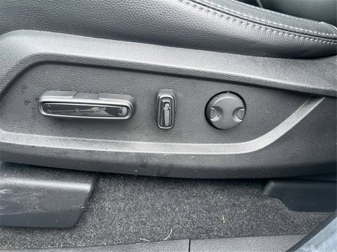 Used 2025 Honda Pilot Touring image 47