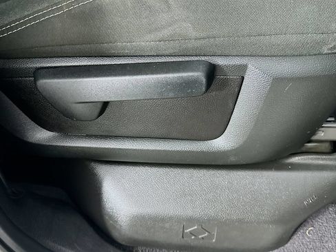 Used 2025 RAM 2500 Big Horn AWD/4WD image 22