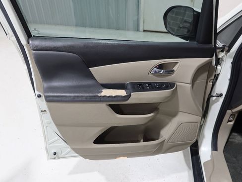 Used 2016 Honda Odyssey EX-L image 21